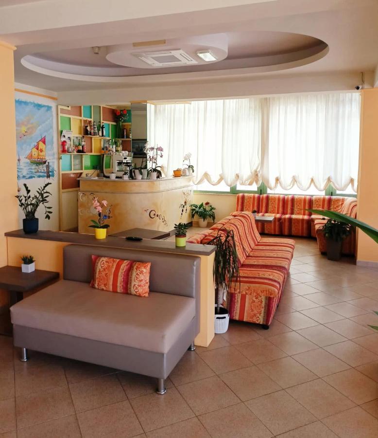 Costa Del Sole Only Room ミラノ・マリッティマ エクステリア 写真